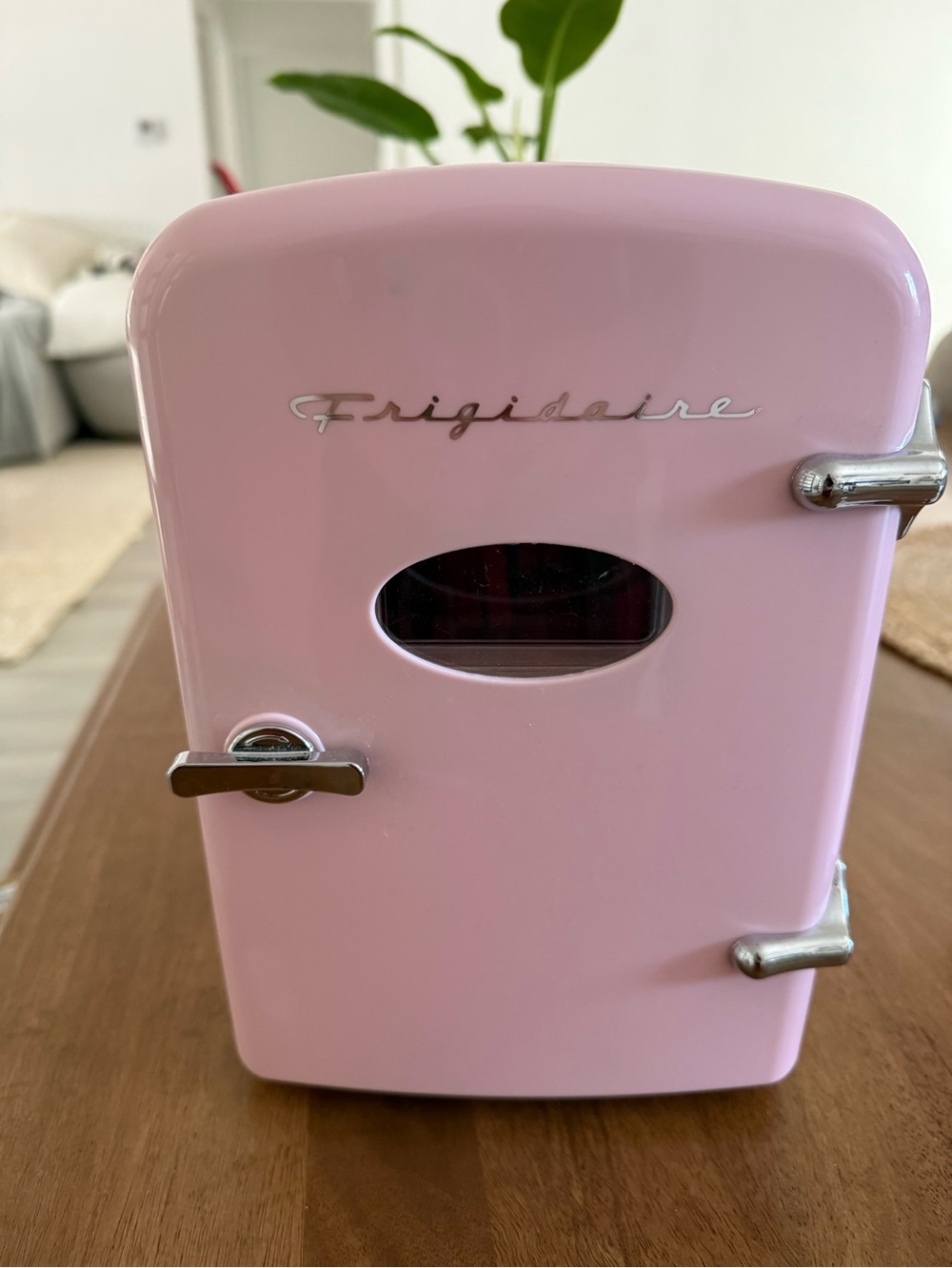 Pink Mini Refrigerator - Picture 2 of 4